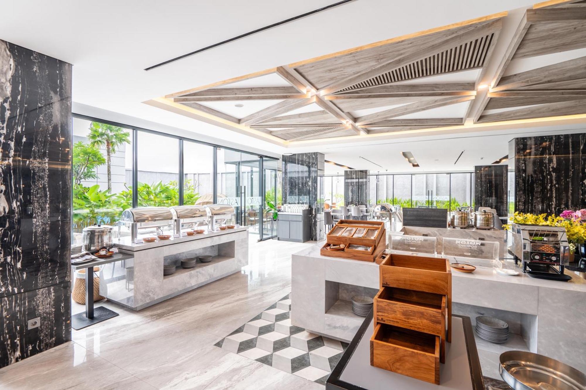 Aston Sorong Hotel & Conference Center 외부 사진