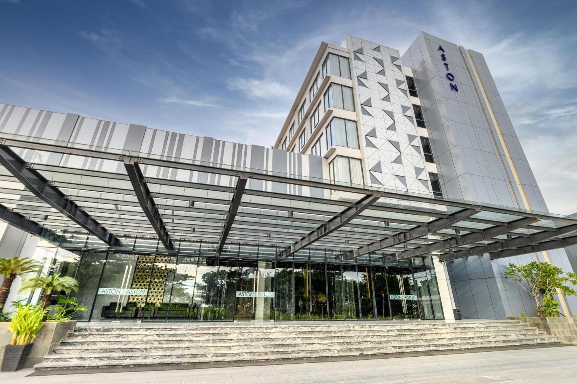 Aston Sorong Hotel & Conference Center 외부 사진