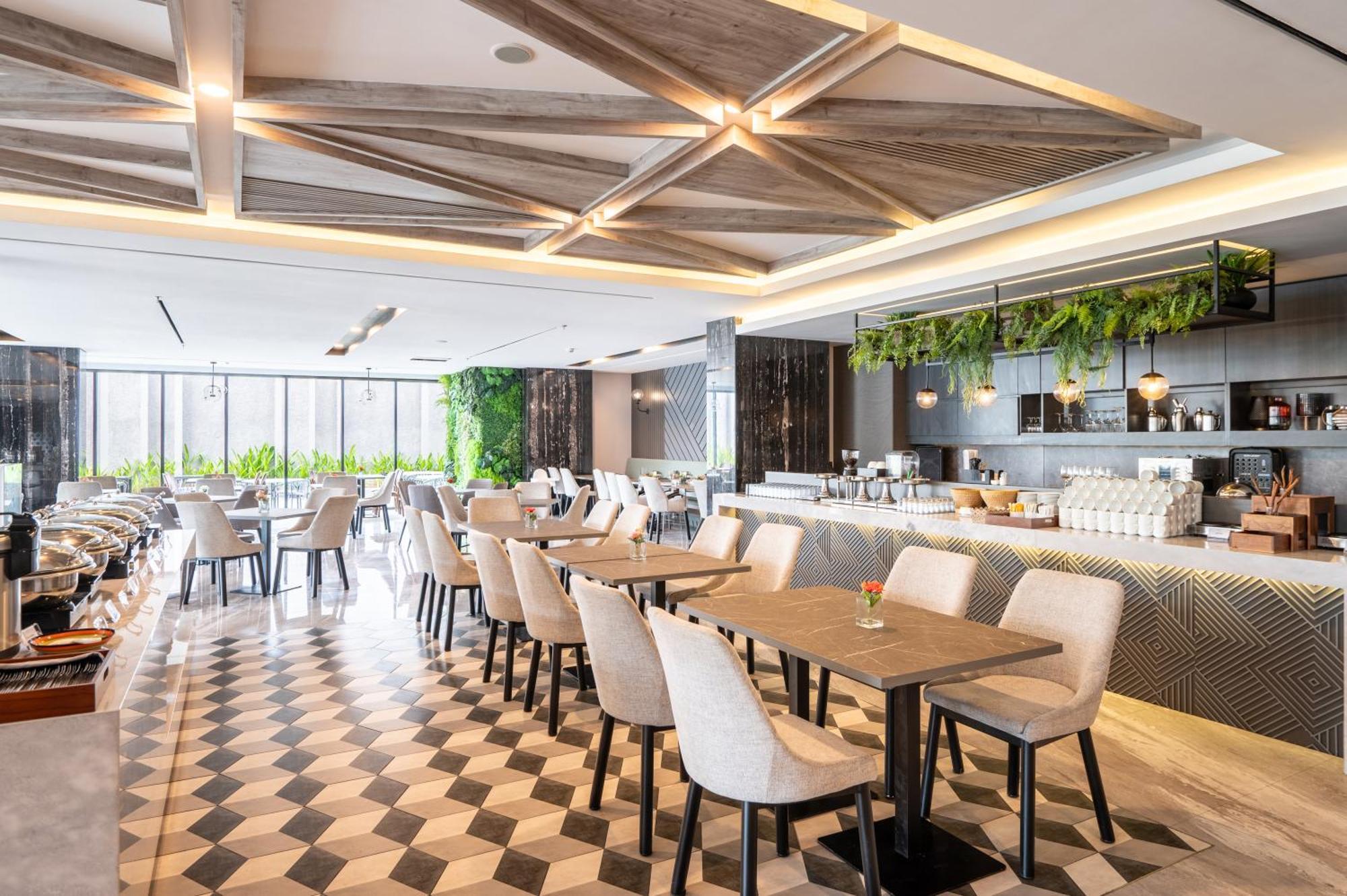 Aston Sorong Hotel & Conference Center 외부 사진