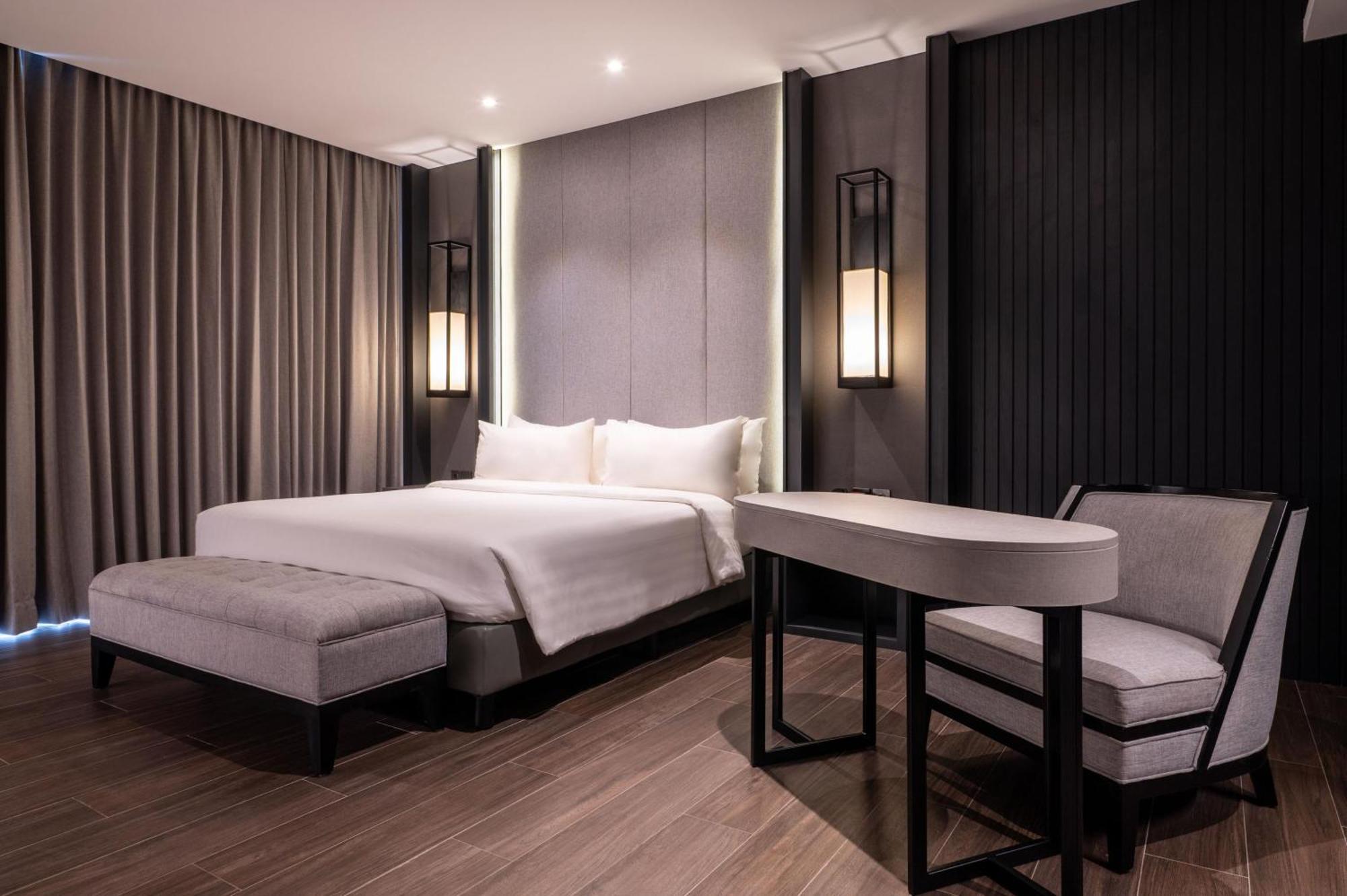 Aston Sorong Hotel & Conference Center 외부 사진